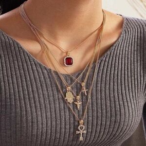 3/$30 💛 Multi Layered Charm Necklace